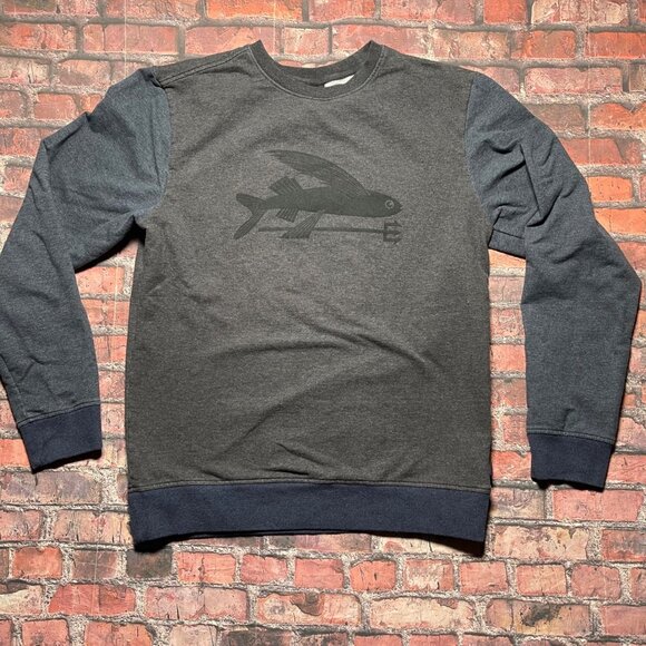 Patagonia Mens Sweatshirt Gray Blue Small Flying Fish Worn Wear Organic Cotton - Picture 1 of 5